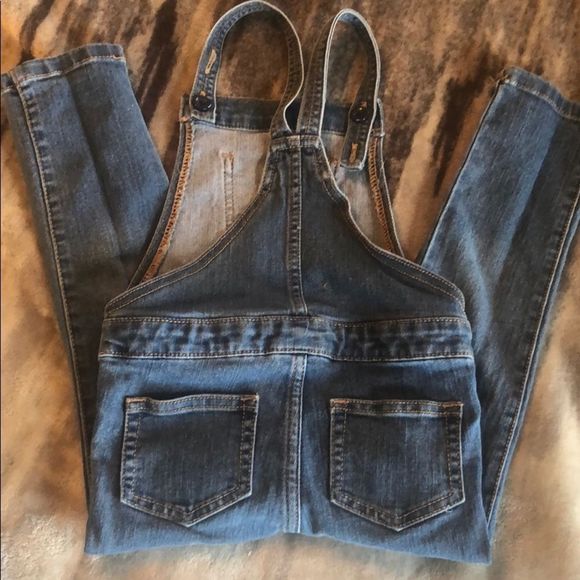 Girl overalls - Picture 3 of 3